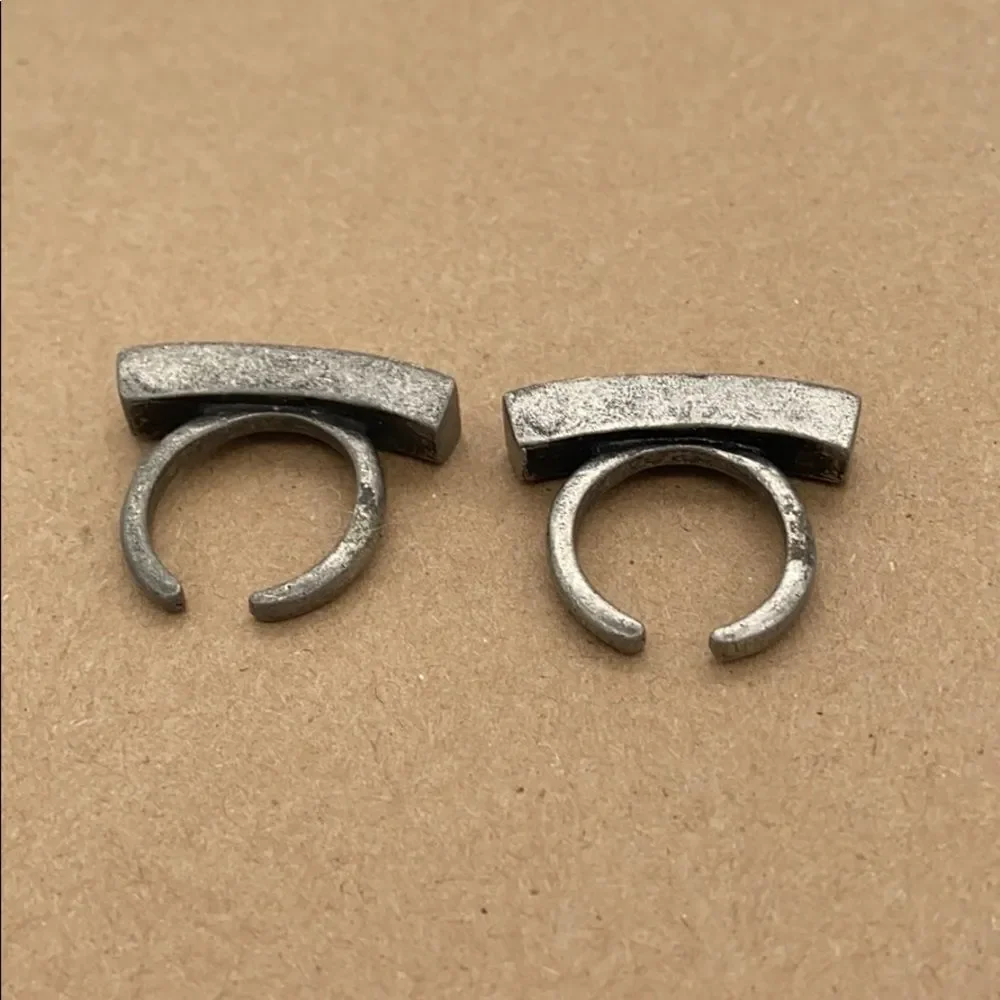 🍭6/$30 Purple jewel bar rings - ~8